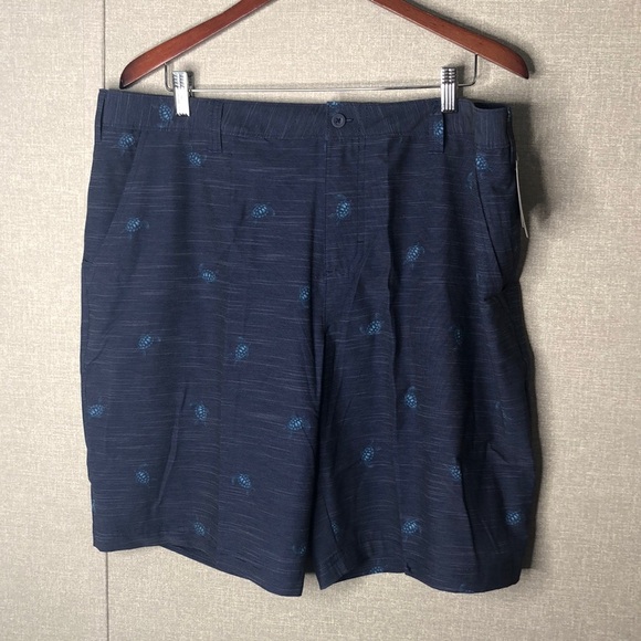 Champion C9 Men’s Blue Striped with Turtle Design Duo Dry Golf Shorts - Picture 1 of 6
